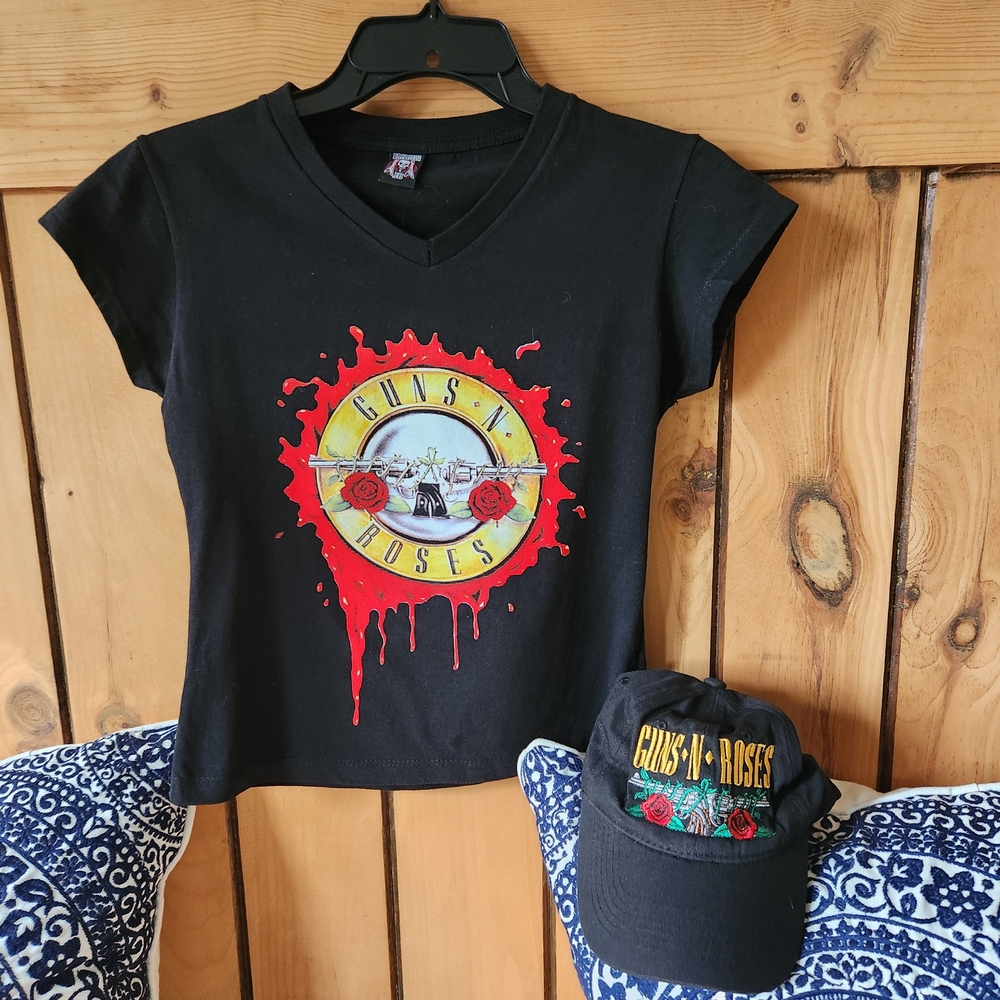 Guns And Roses Womens Baby Doll Tee Small With Hat NEW